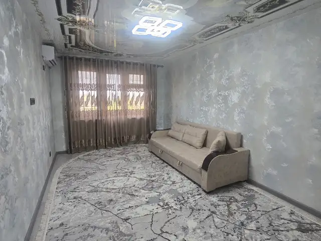 1-комн. квартира, 3 этаж, 40 м², 20, Худжанд