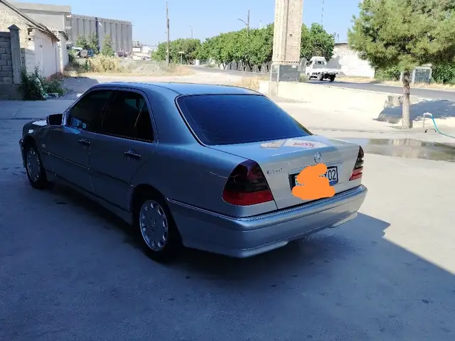 Mercedes-Benz C class