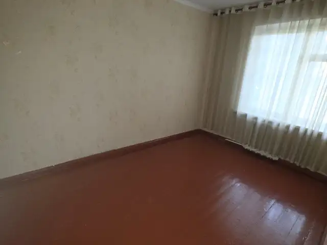 3-комн. квартира, 1 этаж, 87 м², 4 мкр 5 дом, Турсунзода