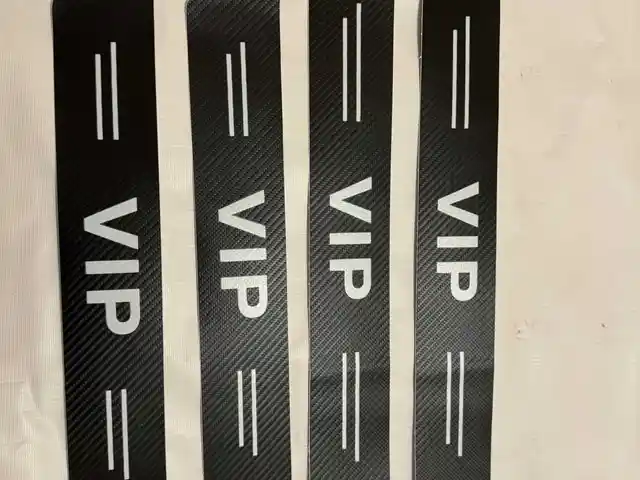 Защитная наклейка на пороги VIP, Душанбе