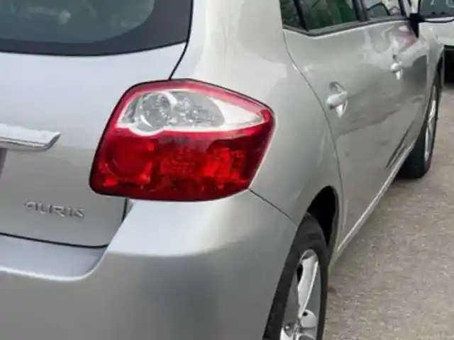 Не тонированные стекла для Toyota Auris, Душанбе