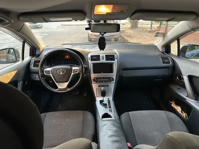 Toyota Avensis, 2013, Душанбе - 7