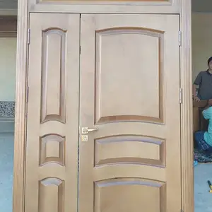 Дархои чубин, Душанбе