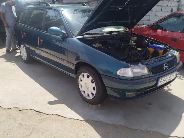 Opel Astra F