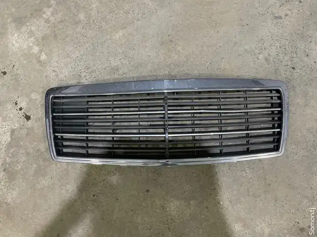 Решетка радиатора от Mercedes-Benz W202 1999, Худжанд