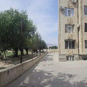 2-комн. квартира, 1 этаж, 63 м², Шёлкокомбинат, квартал Бофанда, Худжанд