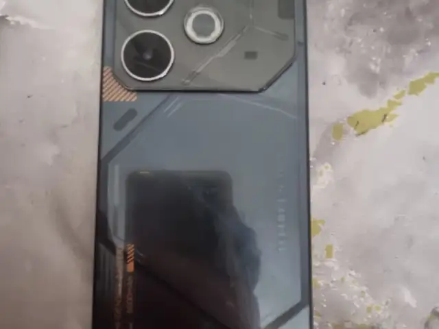 Tecno Pova 6, Душанбе