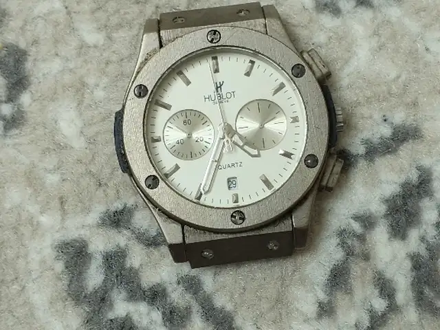 Часы Hublot, Бохтар (Курган-Тюбе)