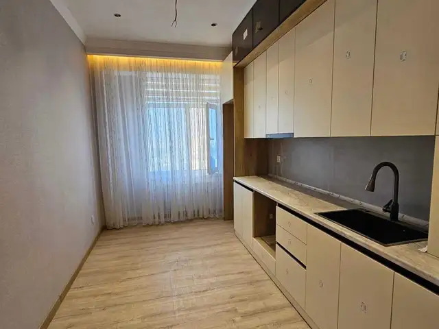 3-комн. квартира, 10 этаж, 91 м², СИНО 104мкр, Душанбе