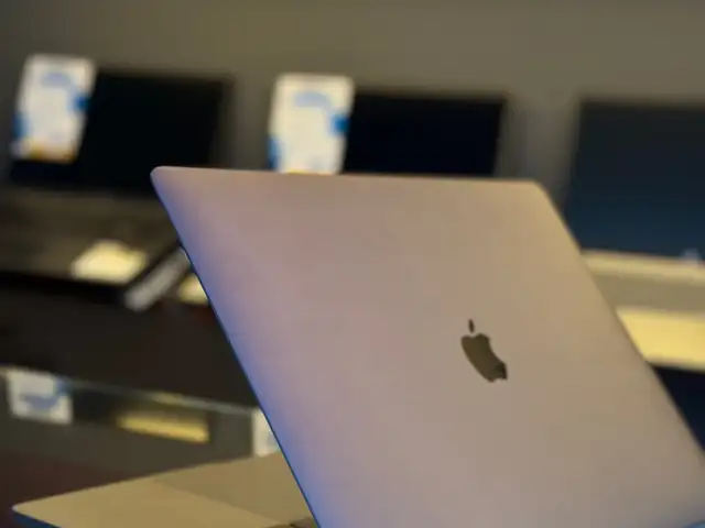 Ноутбук Apple MacBook Pro 15, Хуҷанд
