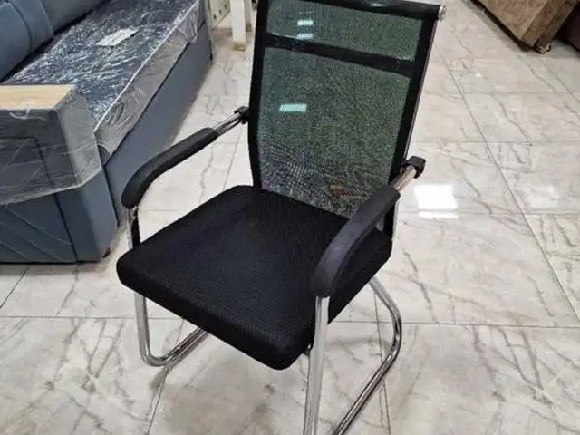 Стул, Душанбе