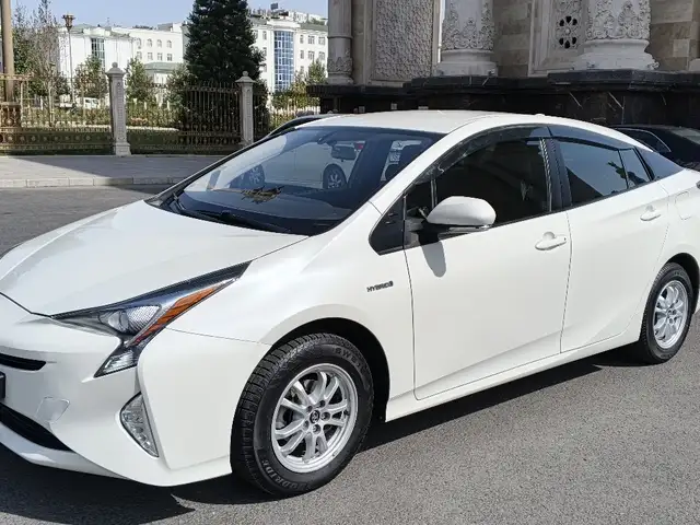 Toyota Prius, 2017, Душанбе - 3
