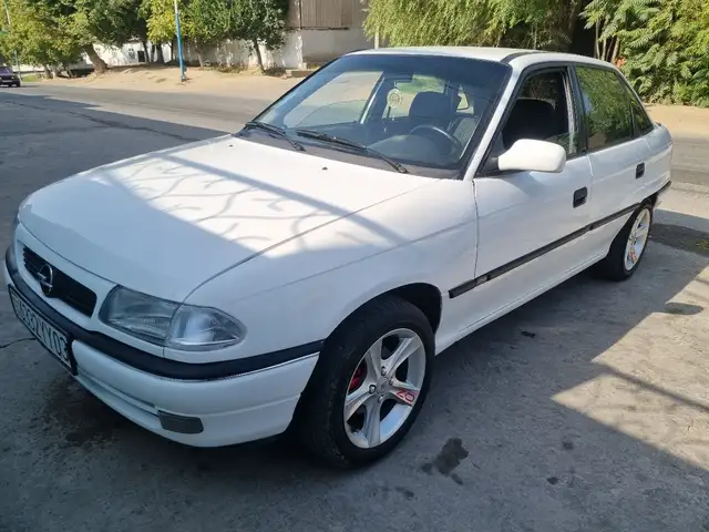 Opel Astra F