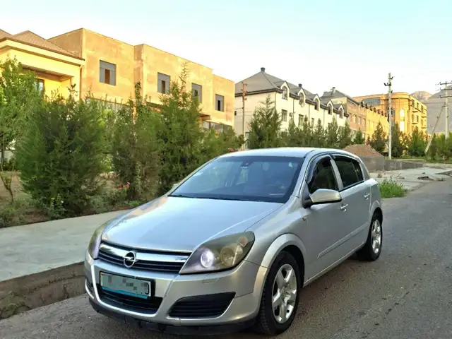 Opel Astra H
