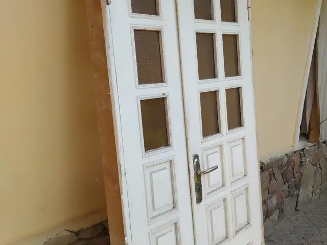 Дверь, Хуҷанд