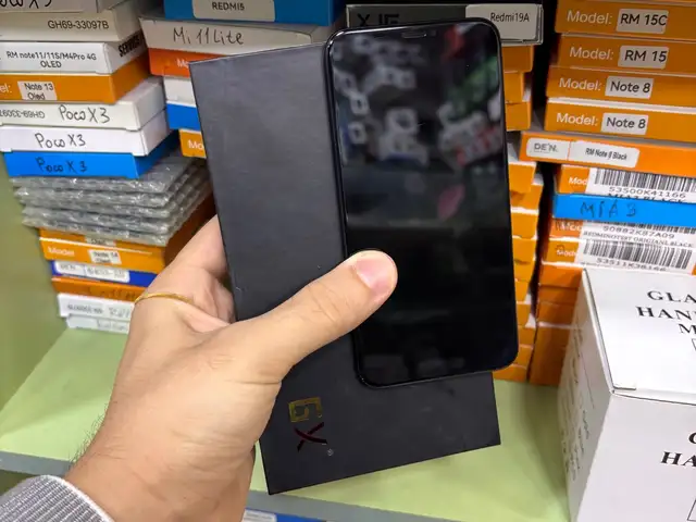 Экран для iPhone X, Худжанд