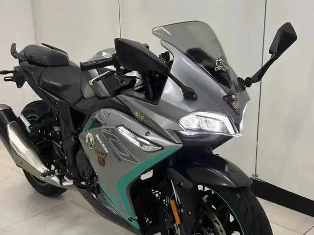 Мотоцикл Voge 300RR, Душанбе