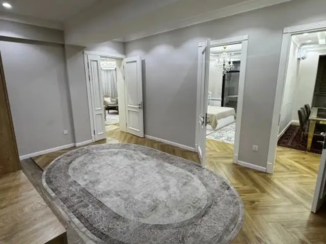 2-комн. квартира, 5 этаж, 105м², Шохмансур, Душанбе