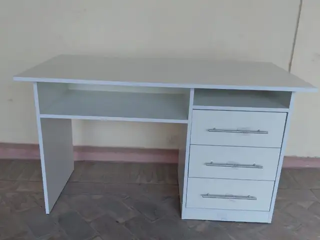 Стол, Худжанд