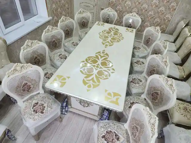 Стол и стуля, Душанбе