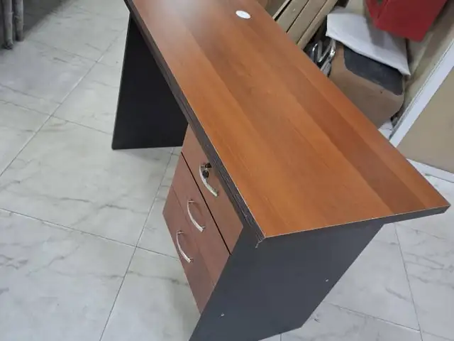 Стол для дома и офис, Душанбе