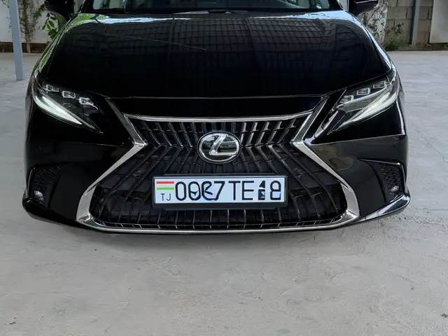 Lexus ES series