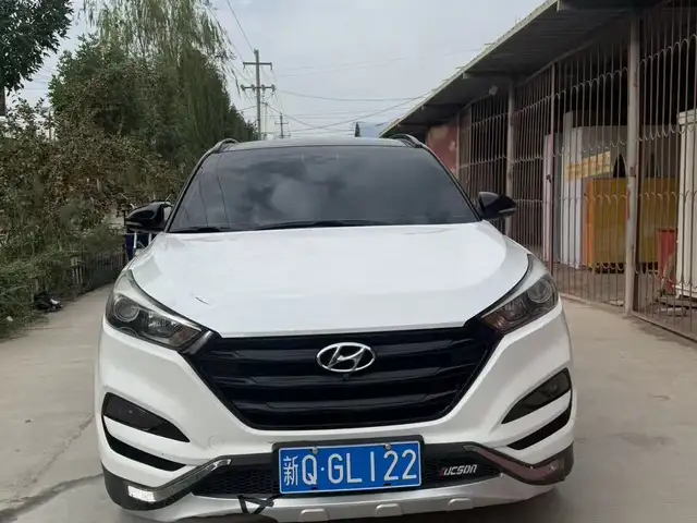 Hyundai Tucson