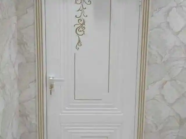 Дверь, Душанбе