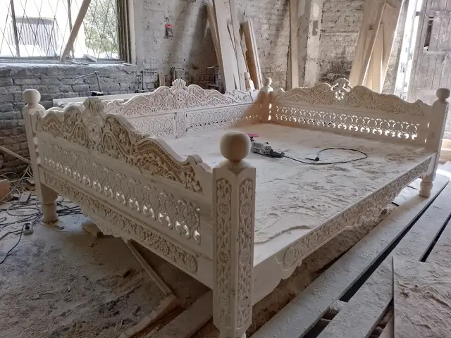 Тапчан, Душанбе