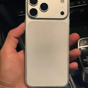Apple iPhone 17 Pro Max, 512 gb, Silver, Худжанд