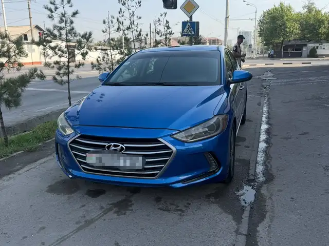 Hyundai Elantra