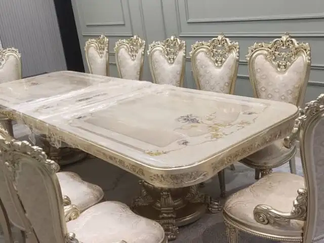Стол и стул, Душанбе