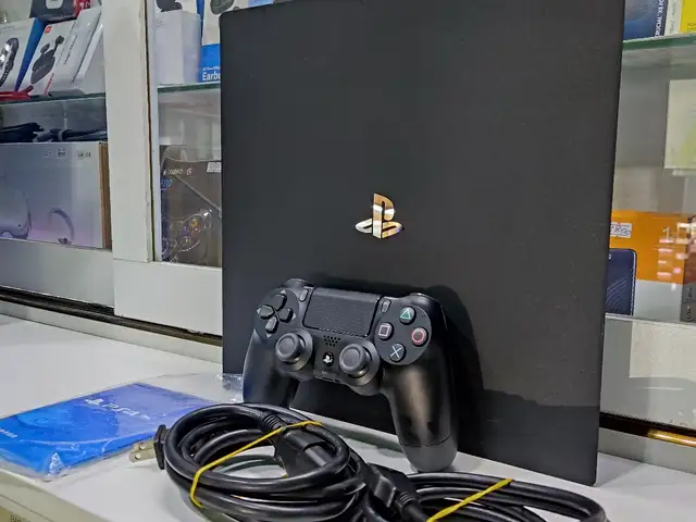 Игровая приставка Sony PlayStation 4 Pro Black, Душанбе