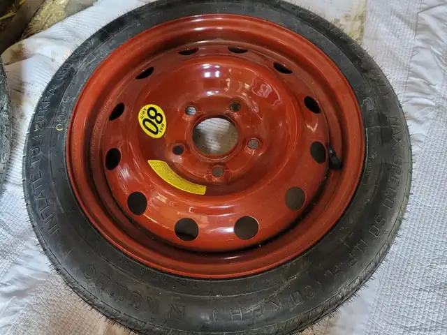 Запасное колесо от Hyundai R15, Худжанд