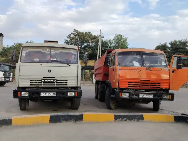 Бортовой грузовик Камаз 2002, Душанбе