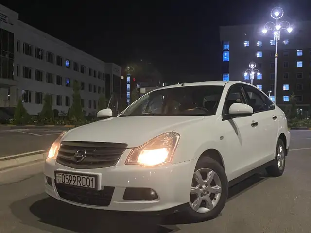 Nissan Almera