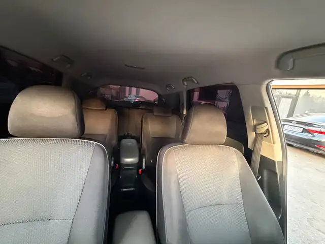 Toyota Mark X ZiO, 2010, Душанбе - 10