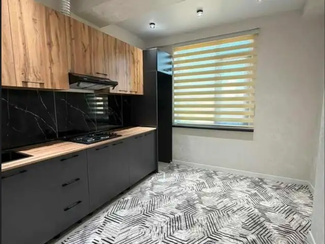3-комн. квартира, 4 этаж, 80 м², 20 мкр, Хуҷанд