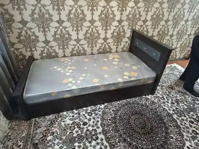 Односпальный кровать, Душанбе