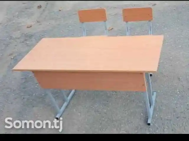 Школьная парта, Душанбе
