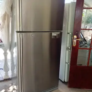 Двухкамерный холодильник HITACHI, Душанбе