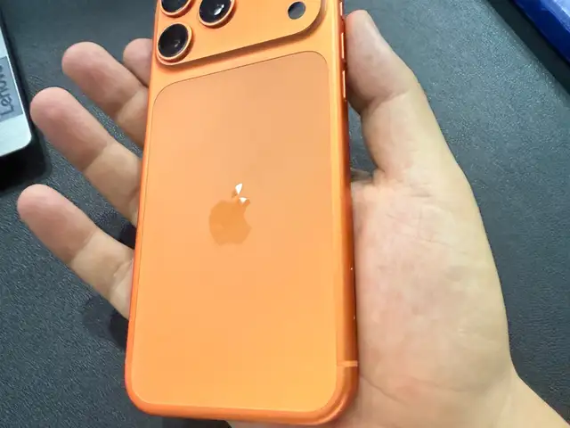 Apple iPhone 17 Pro Max, 512 gb, Cosmic Orange, Душанбе