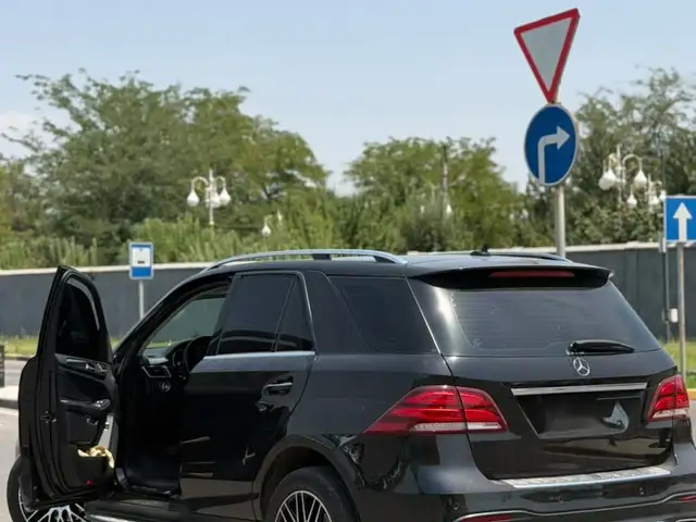 Mercedes-Benz GLE class