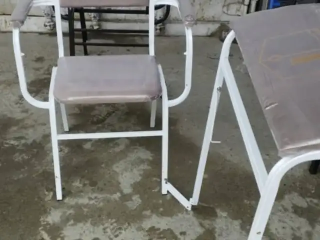 Стулья для молитвы, Восеъ