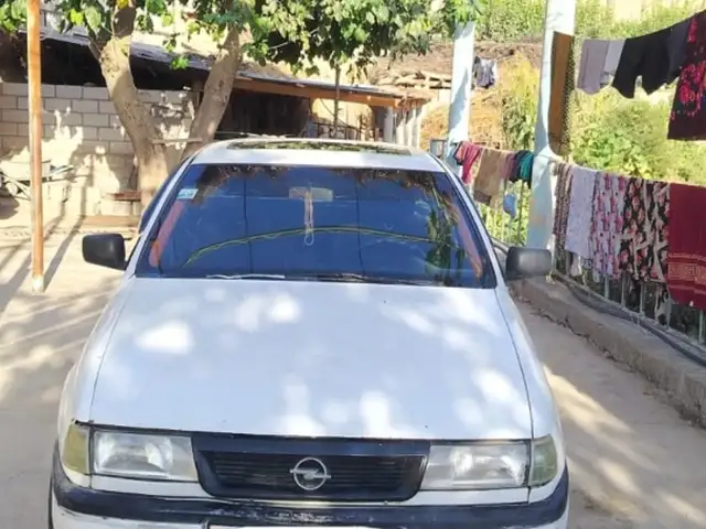 Opel Vectra A