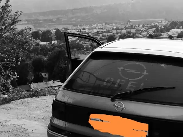 Opel Astra F