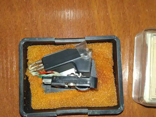 Головка звукоснимателя, Хуҷанд