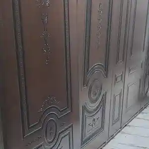 Дверь, Душанбе