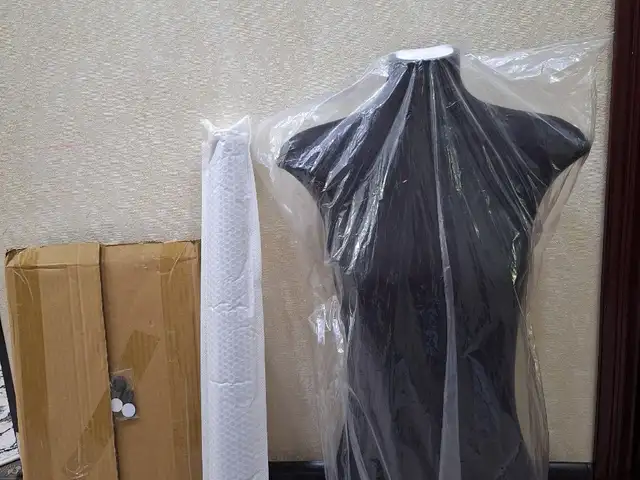 Маникен, Душанбе