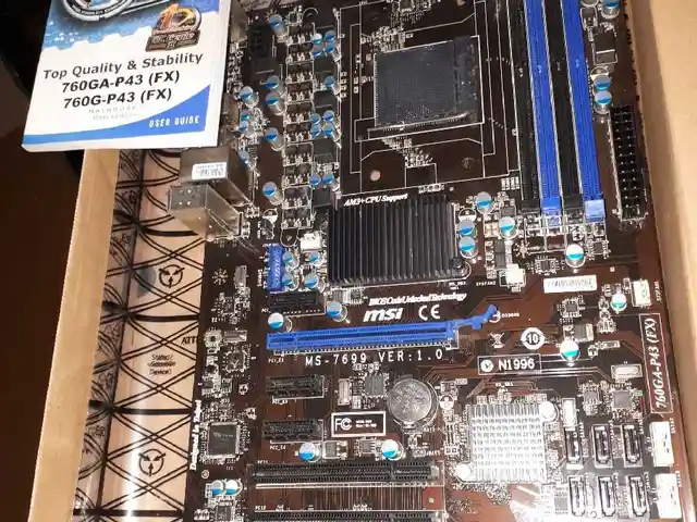 Материнская плата MSI-760GA-P43 FX на запчасти или восстановление, Душанбе